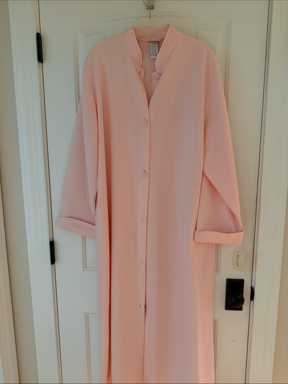 NWT Delicates Long Soft Blush Pink Button-Front Robe